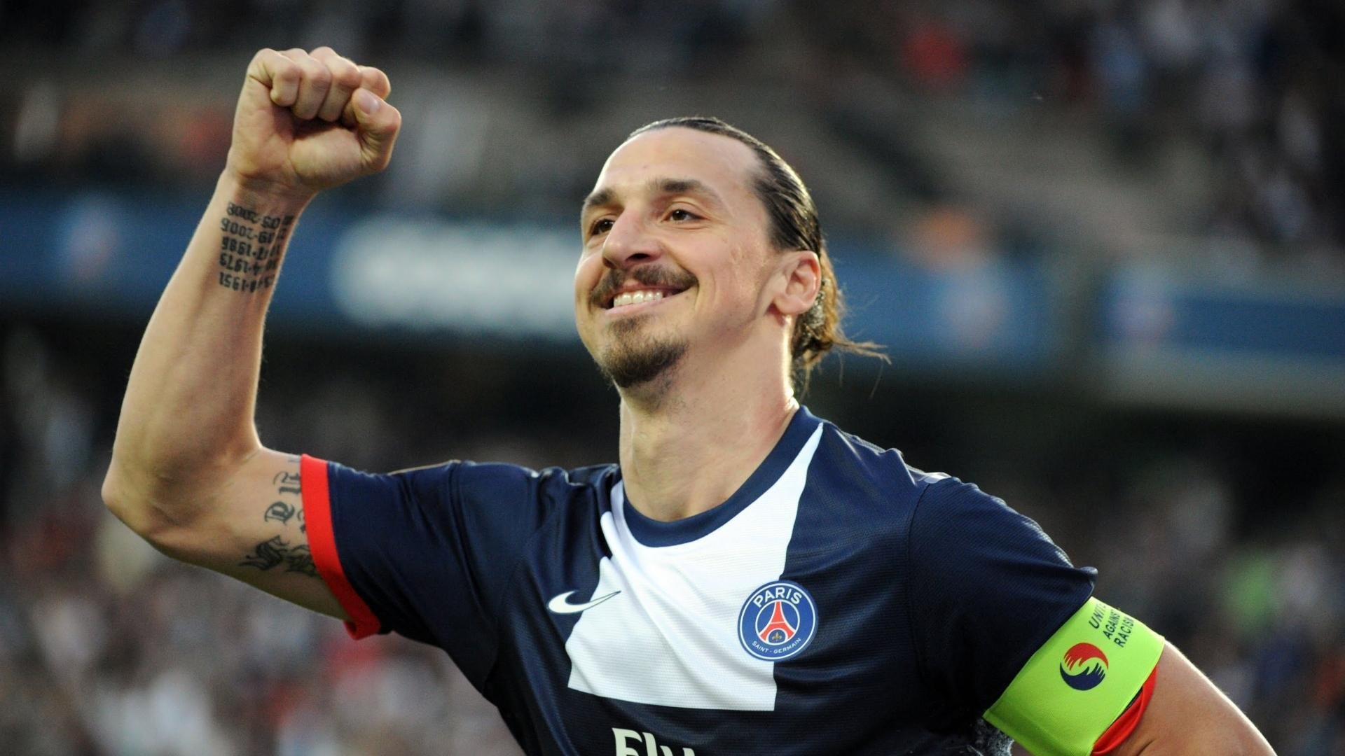 开云体育官网-“詹姆斯30+12+8,热搜狂飙,赛场王者风范”,詹姆斯30岁总得分